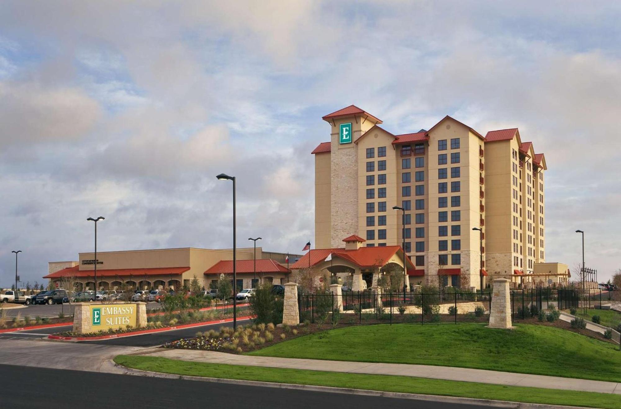 Embassy Suites By Hilton San Marcos Hotel Conference Center Exterior foto